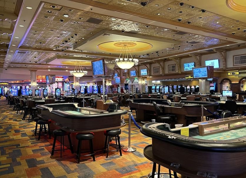 Rooms and suites
